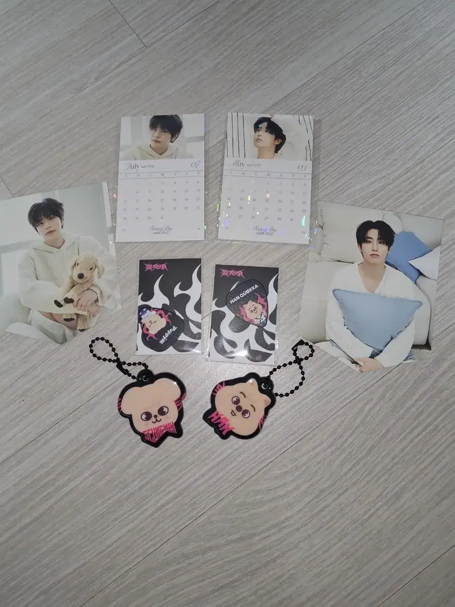 Straykids Dankas han jisung seungmin pop up keyring seasons greetings photocard Guitarpeak