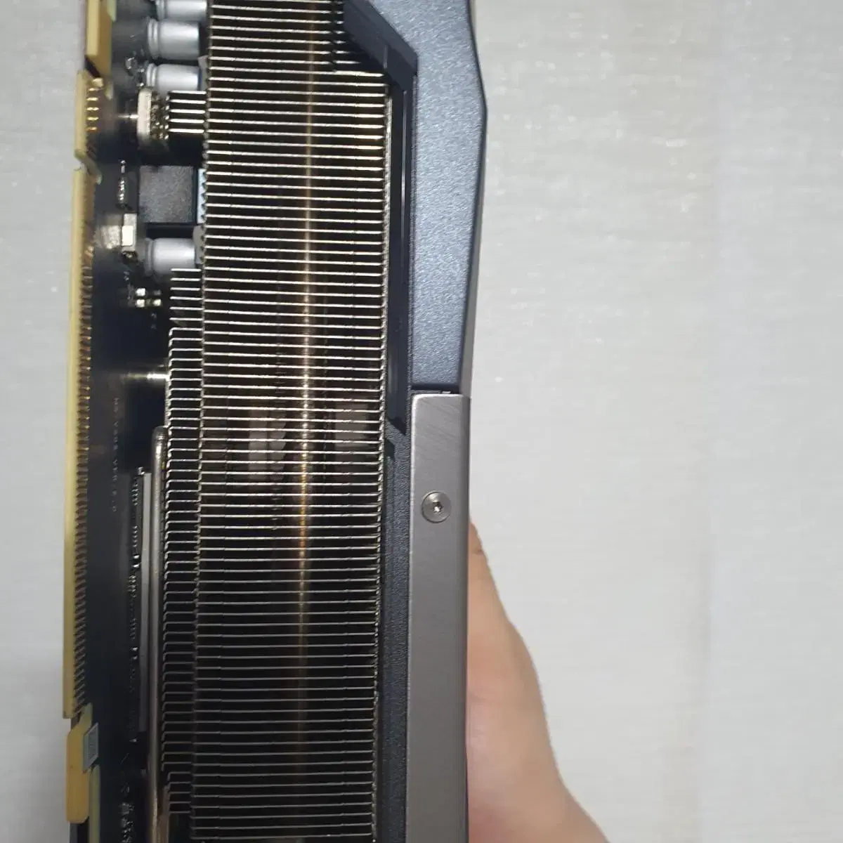 msi 3070ti 슈프림 팝니다.