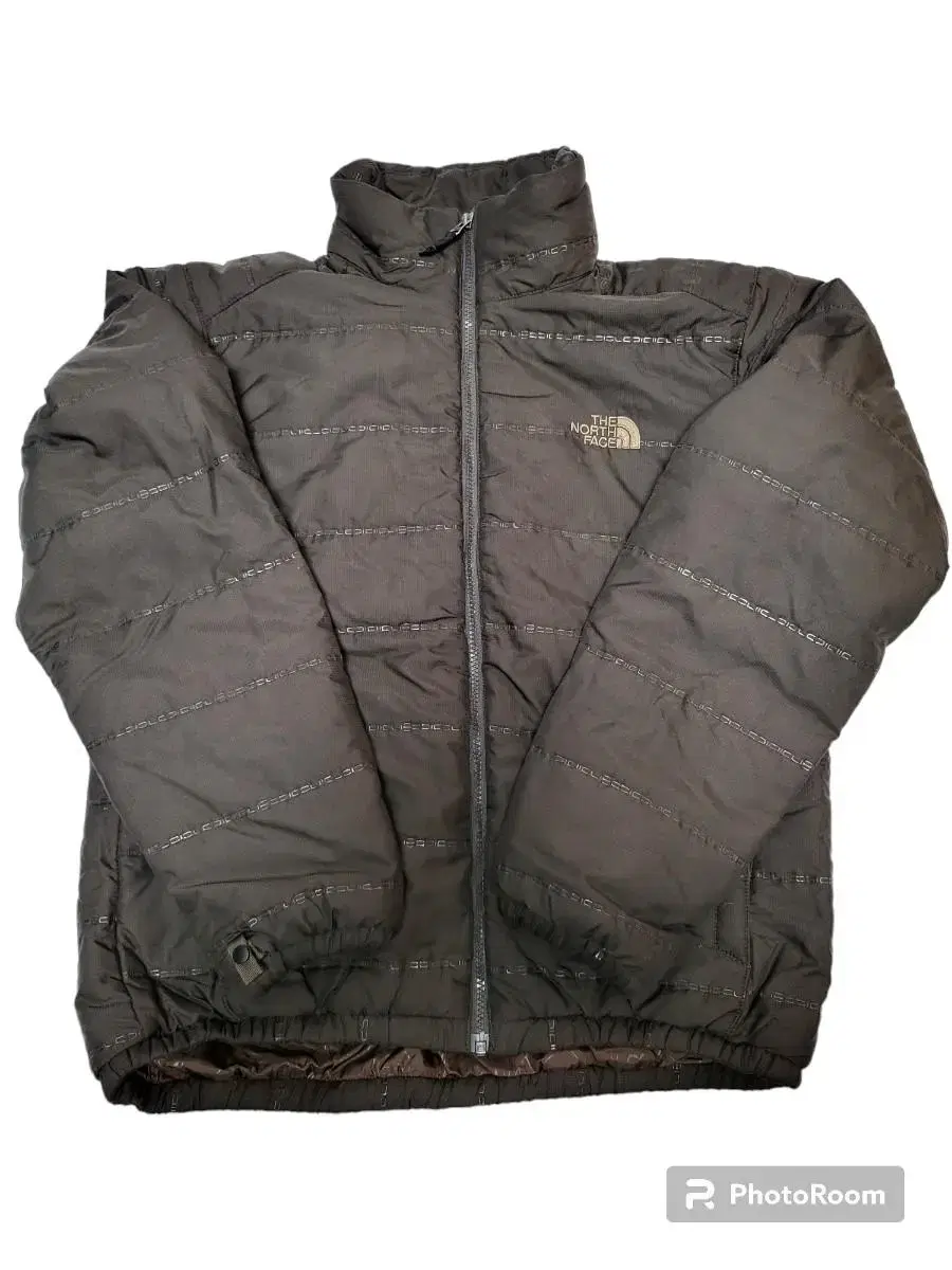 The North Face Lightweight padded jacket true to size95-100