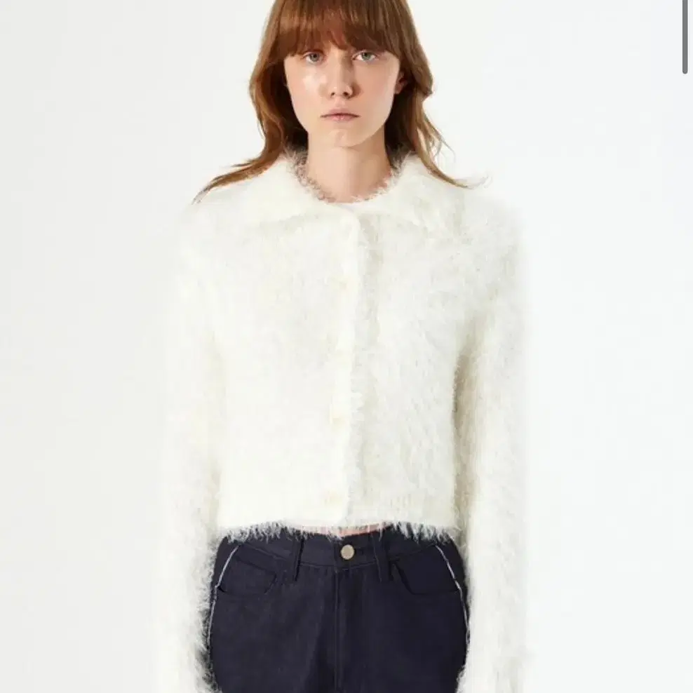 다이애그널 FUZZY KNIT CARDIGAN 퍼지 가디건 화이트