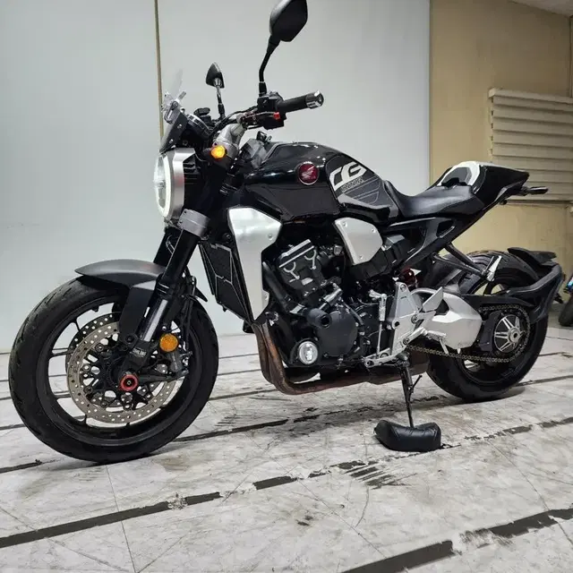 ( 혼다 ) CB 1000 R 18년식 블랙아크라 부산울산김천서울경주대구