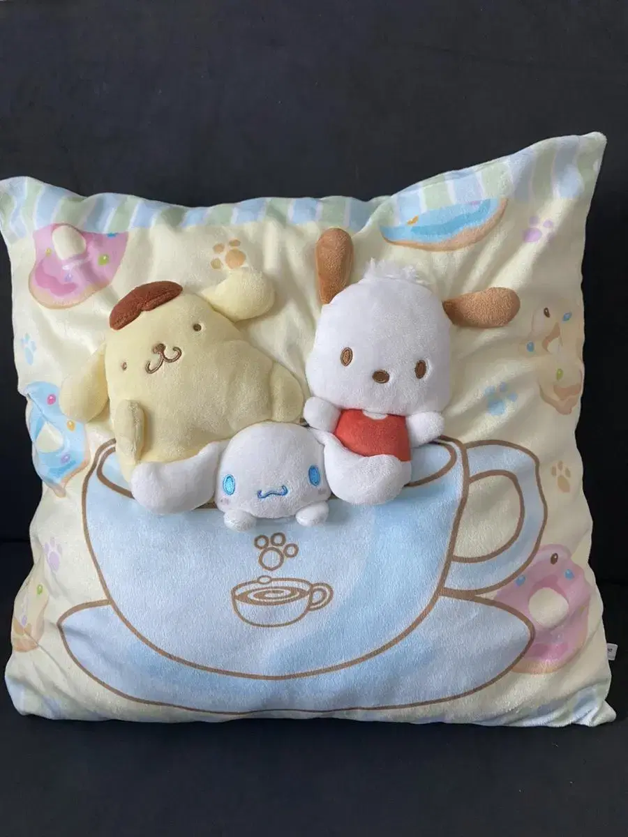 Pompompurin Cinnamon Roll Pochaco Large Cushion