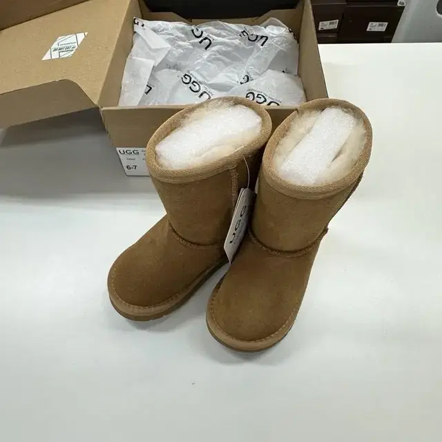 호주UGG 키즈 양털 부츠 155mm팜 새것