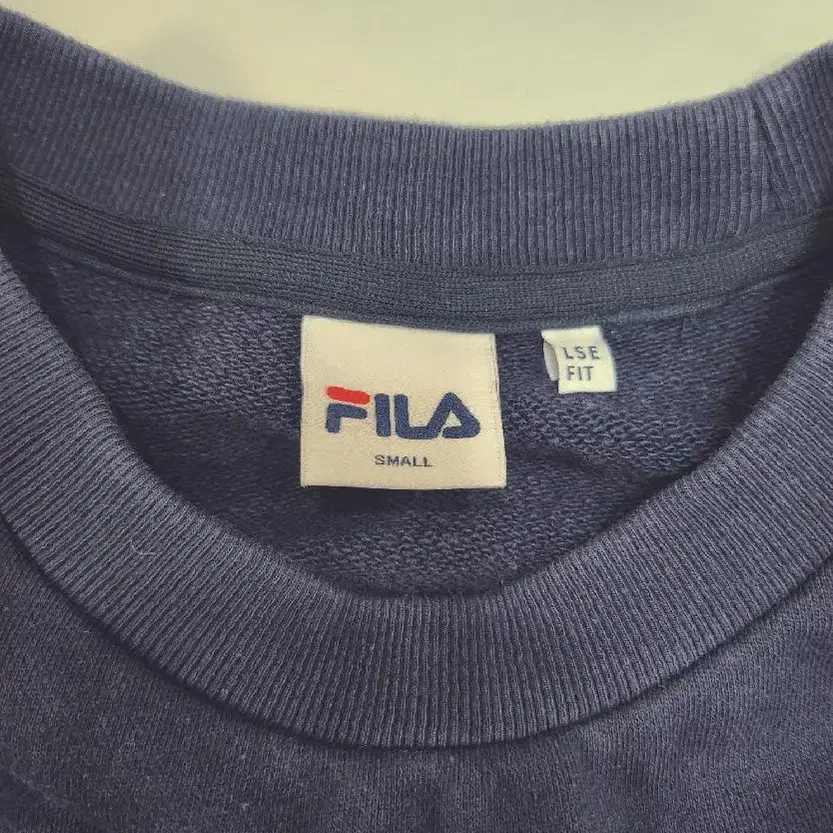 휠라(FILA) 배색라인 맨투맨