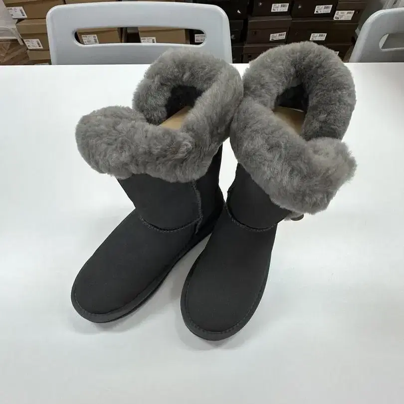 호주UGG 양털 부츠 225-230mm팜 새것