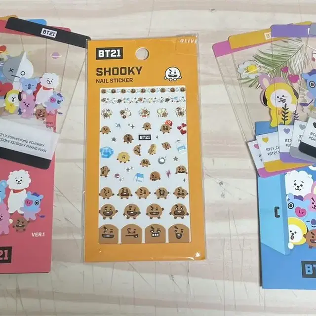 방탄소년단 BTS BT21 금속뱃지 공굿, 비공굿 판매