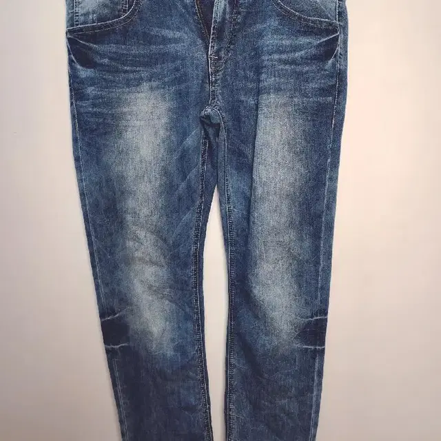 버커루진(BUCKAROO JEANS) 일자핏 워싱블루 청바지