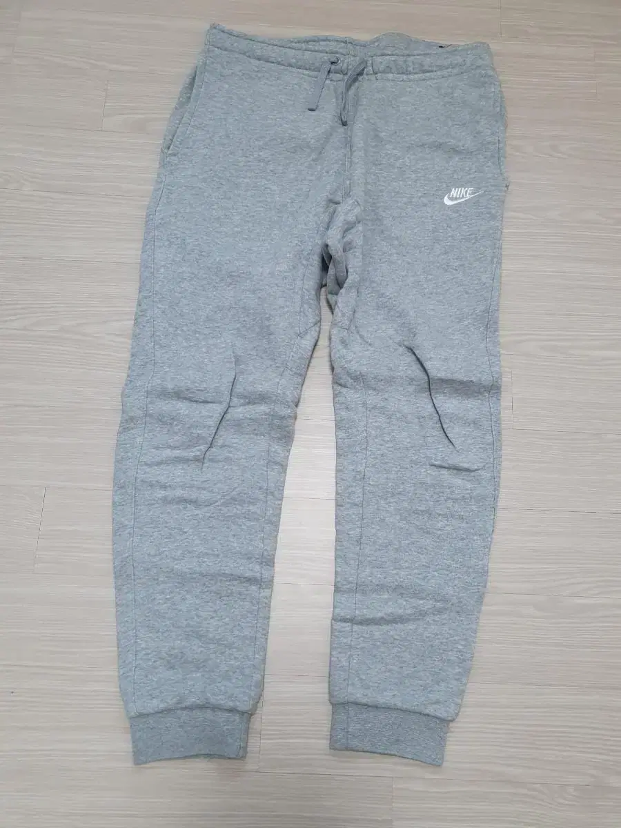 [S] Nike Jogger Pants