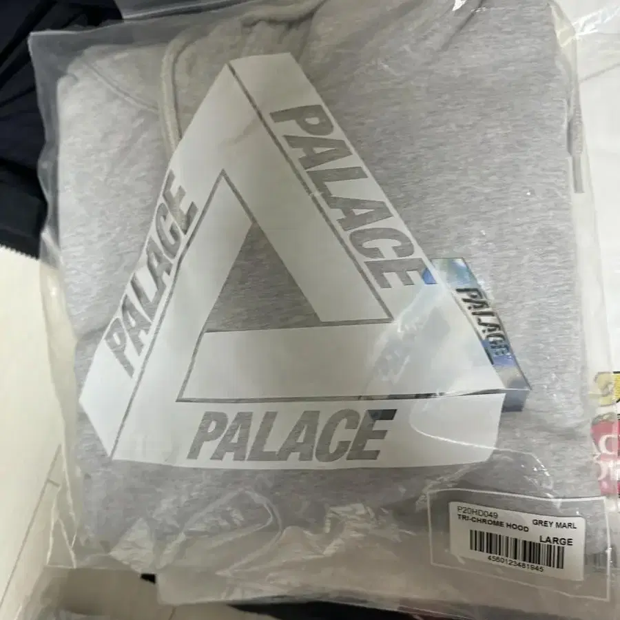 [L] 팔라스 트라이크롬 후드 Palace Tri-Chrome Hood