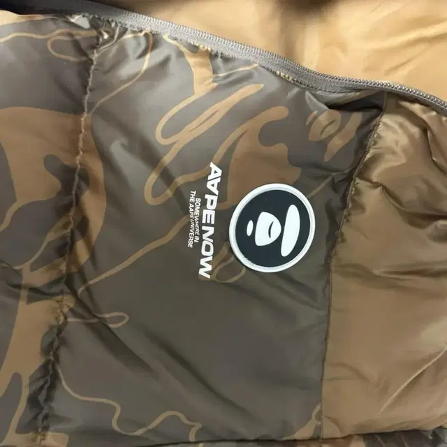 베이프 bape 에이프 패딩 M사이즈 일본매장구매