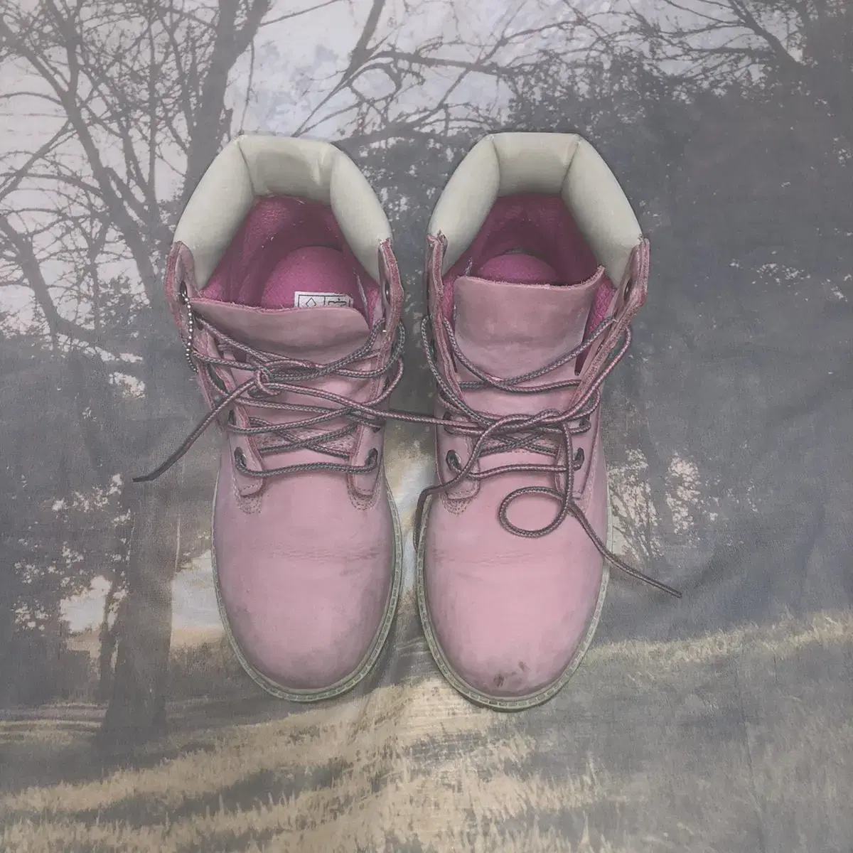 Vintage Timberland pink boots