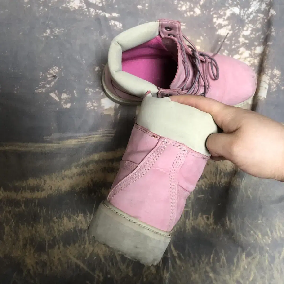 Vintage Timberland pink boots