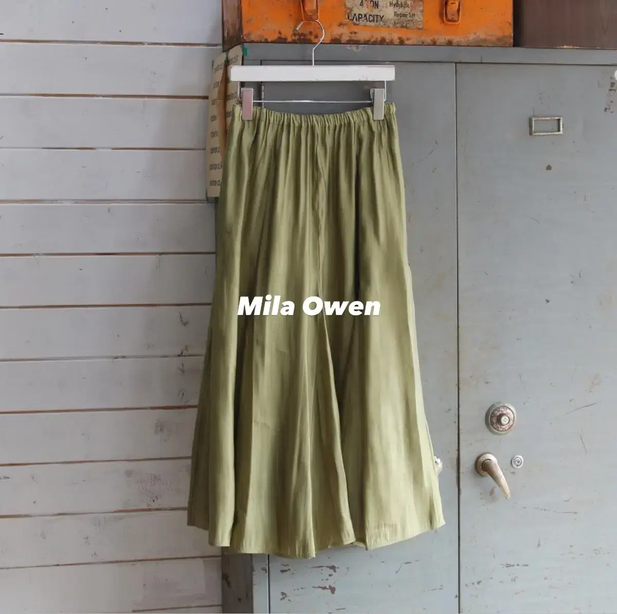 Mila Owen Pleated Banded Long Skirt (Women's 1)