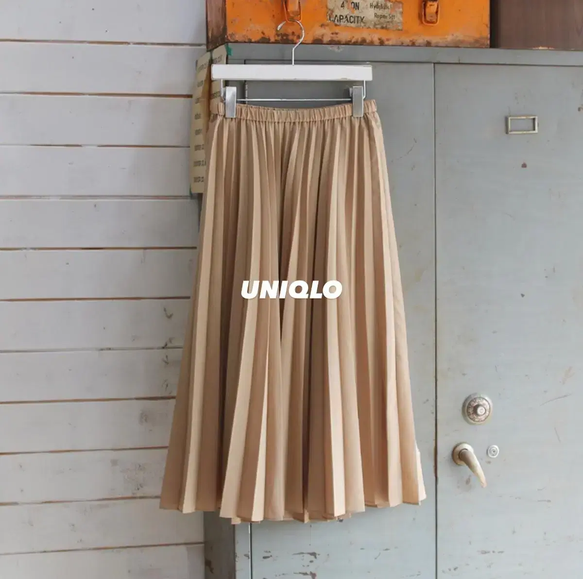 Uniqlo Pleated Banded Long Skirt (Women's M)