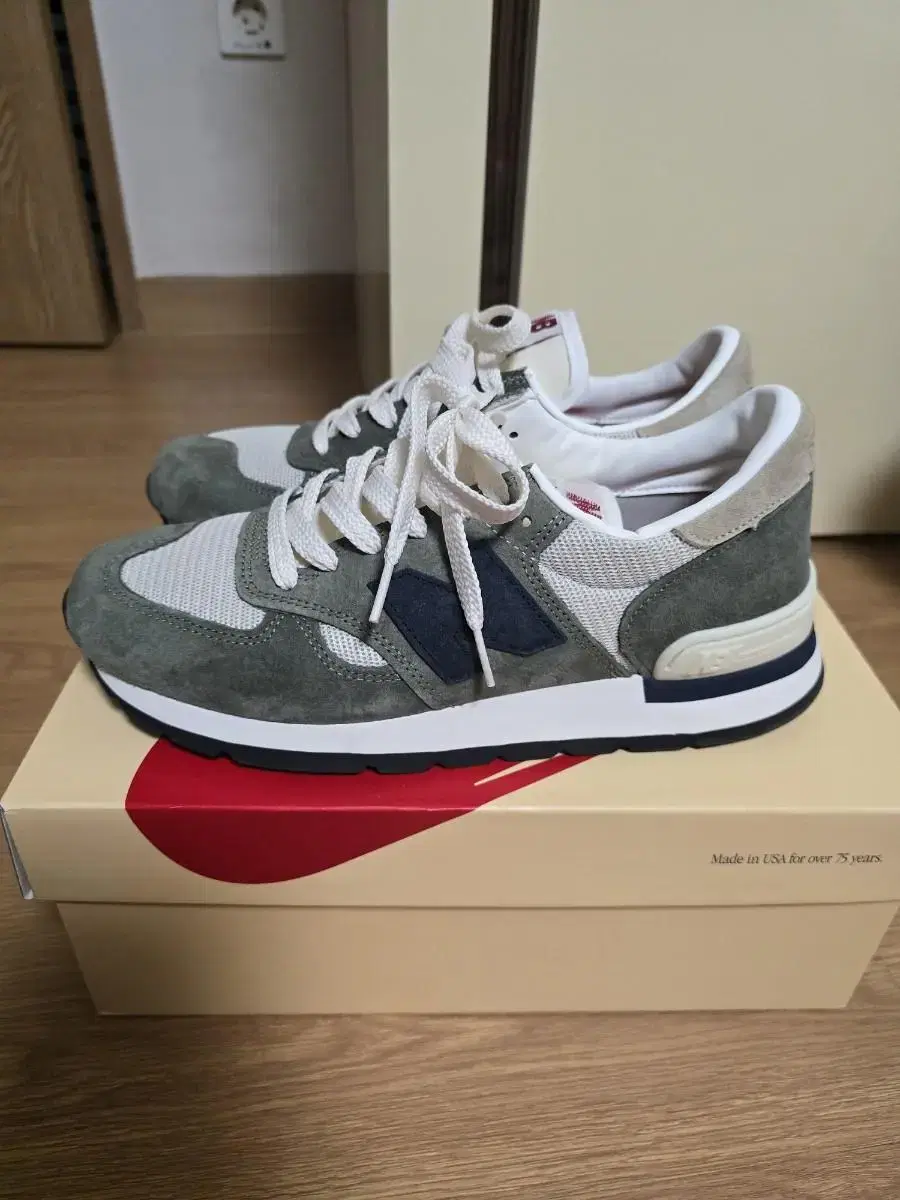 New Balance 990v1 Olive 260 size