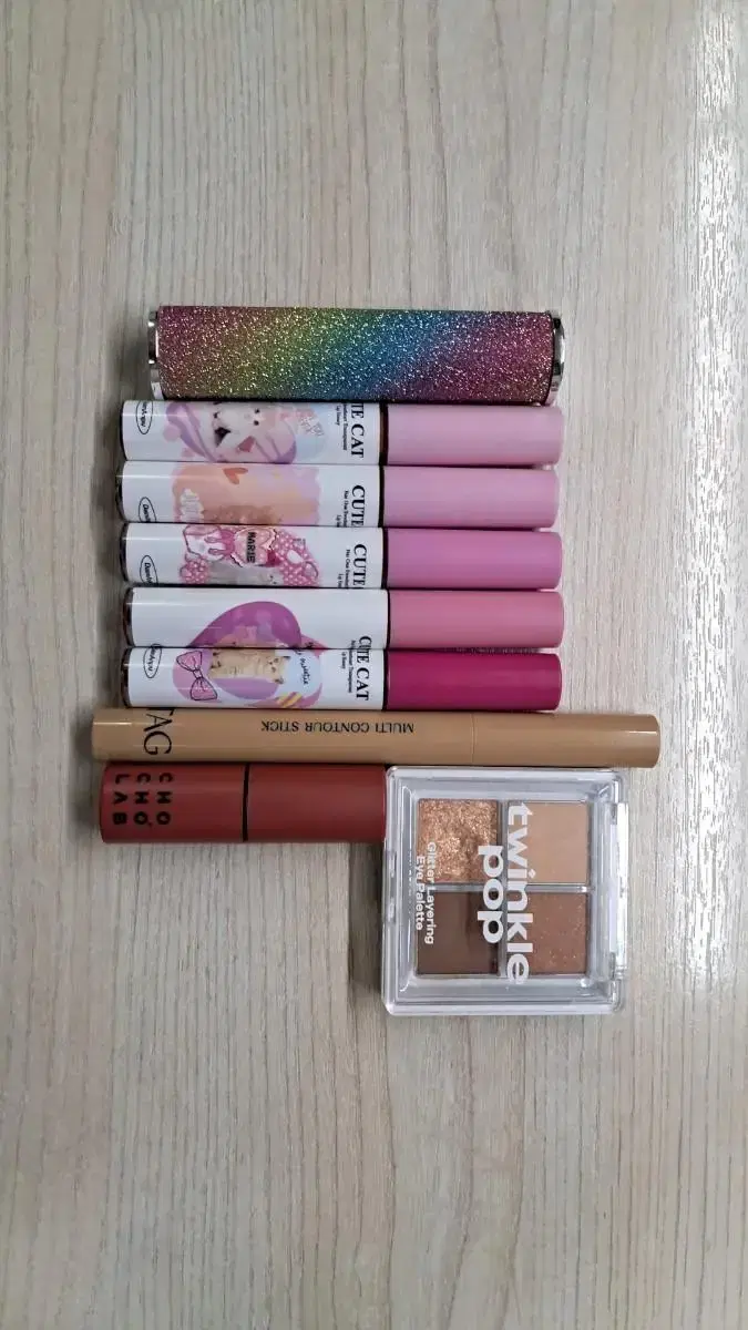 Ali, Daiso Cosmetics, Rainbow Lip Balm