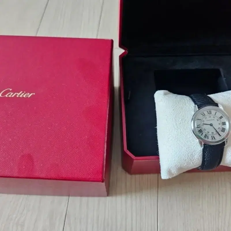 정품) cartier 까르띠에 시계 롱드솔로 29mm (새제품/가격인