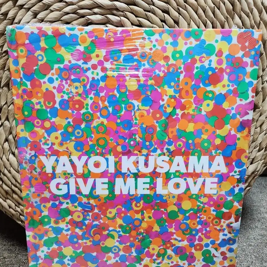 쿠사마 야요이(YAYOI KUSAMA)