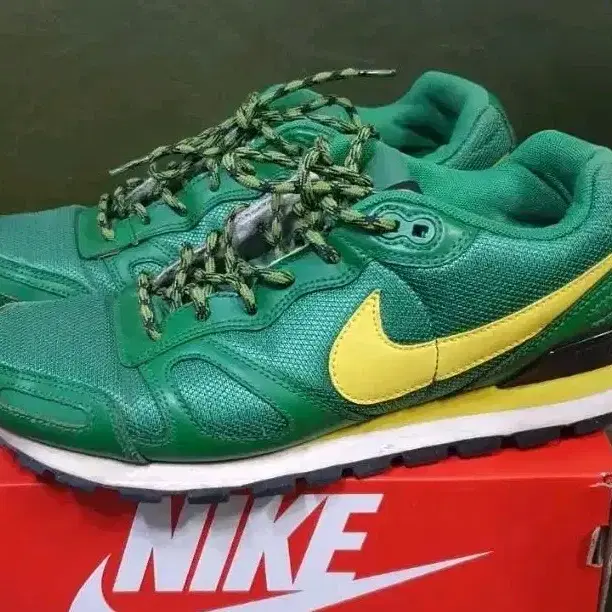 NIKE 나이키 스포츠 와플 트레이너 초노 280mm