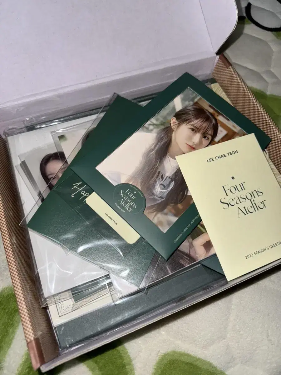 Chaeyeon Lee 2023 season's greetings Sell it!!