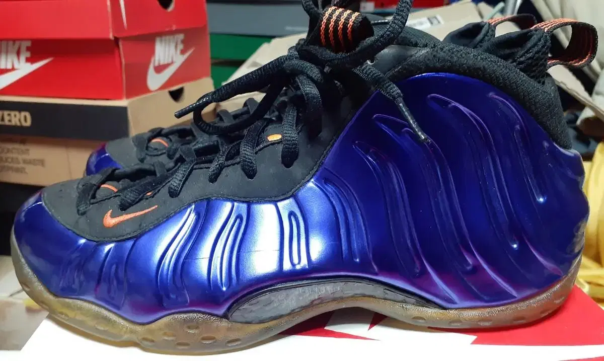 나이키 AIR FOAMPOSITE ONE 피닉스썬즈 / US-9.5
