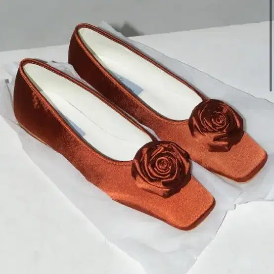 피키소사이트 Silk Rose Flat Shoes