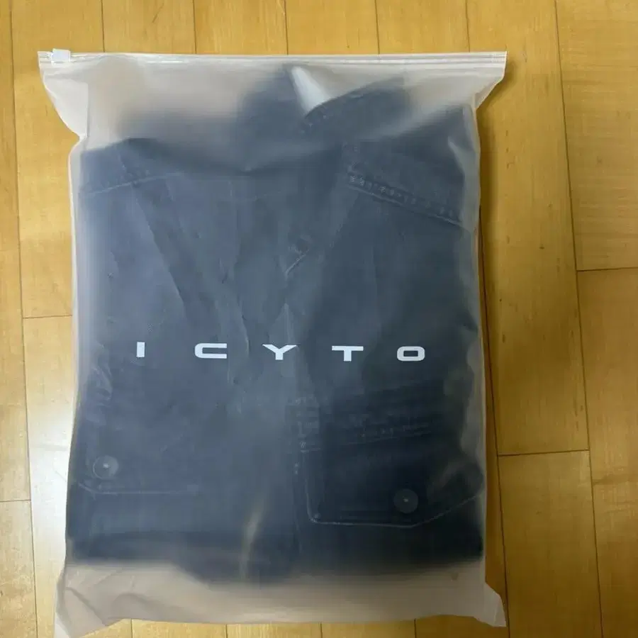 (새상품) icyto DENIM TRUCKER JACKET  xl