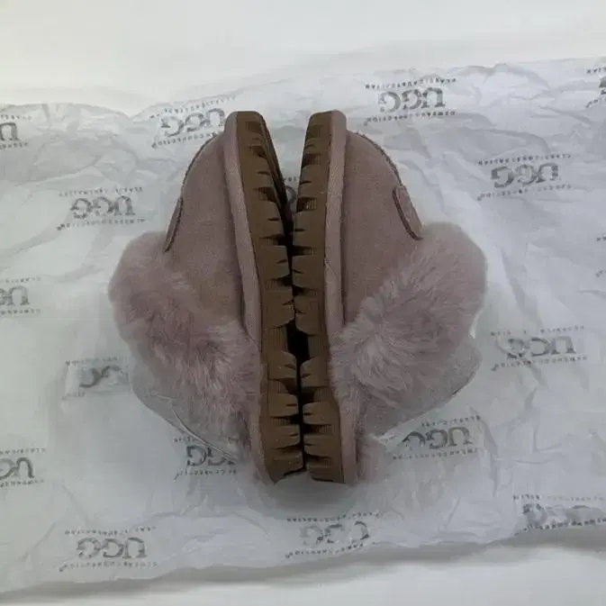 호주UGG 키즈 털슬리퍼 145mm팜 새것