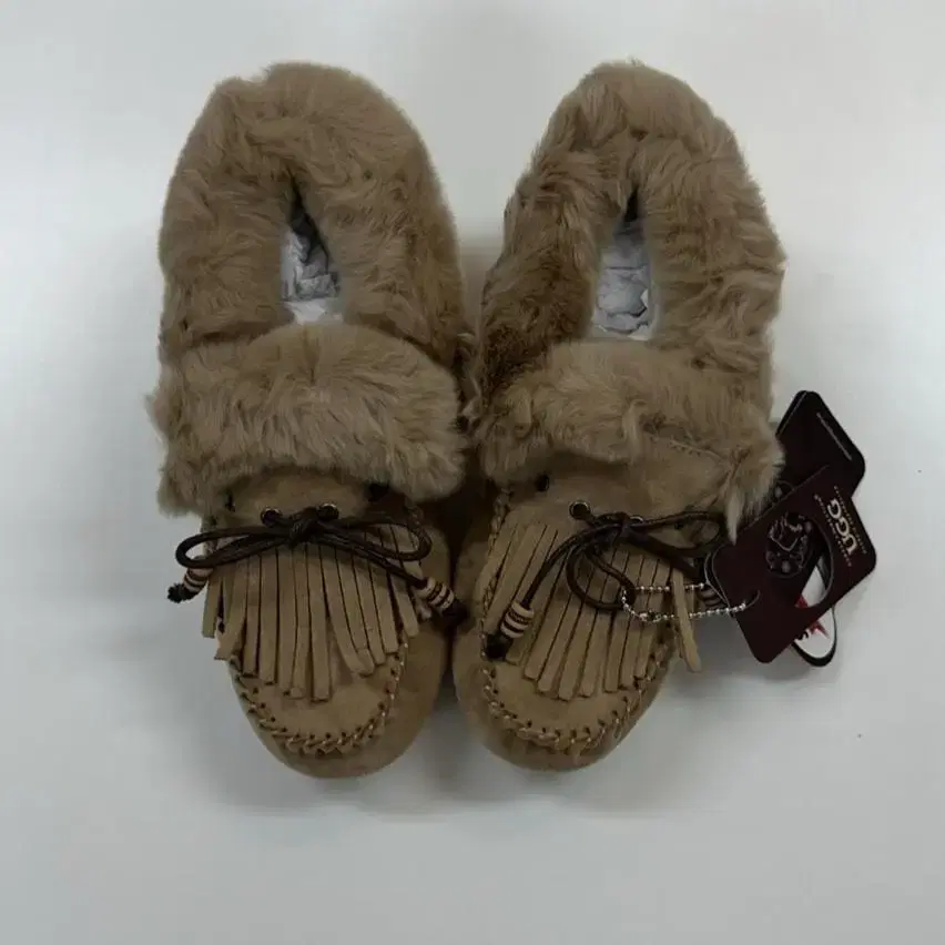 호주UGG 양털 모카신 220-225mm팜 새것