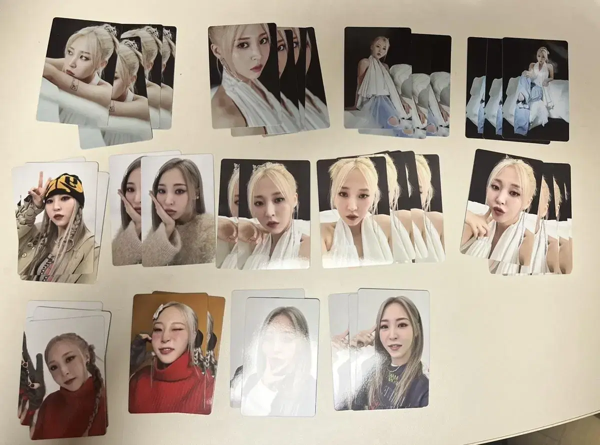 Starlit of Muse moonbyul Photocard version album Photocard