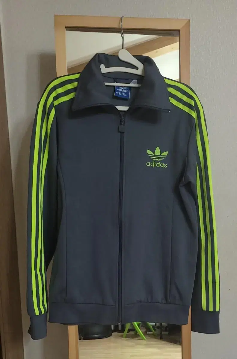 95Adidas Europa Fluorescent Line Tracktop