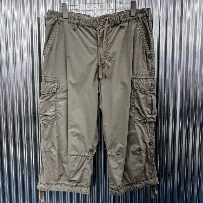 UNIQLO 7-part cargo pants (domestic L) X965