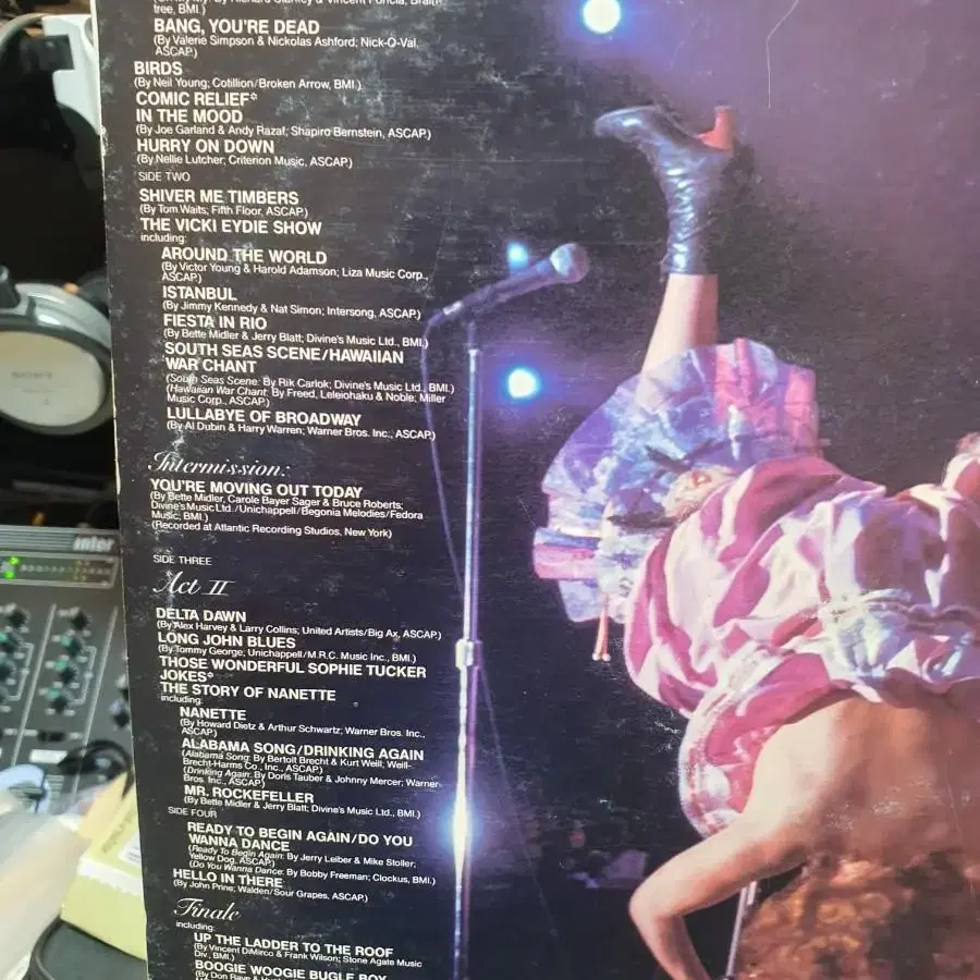 lp.BETTE MIDLER LIVE 2LP