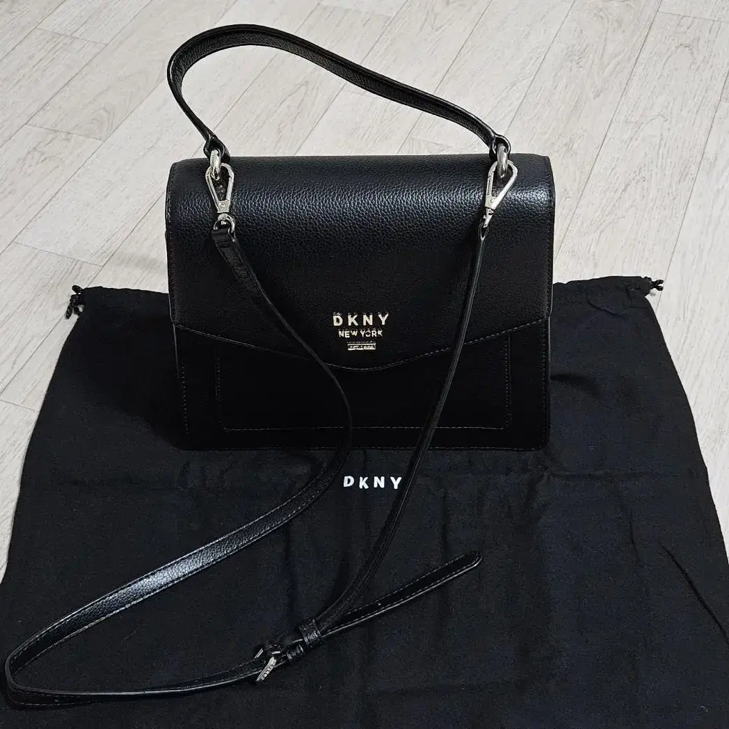 DKNY 핸드백