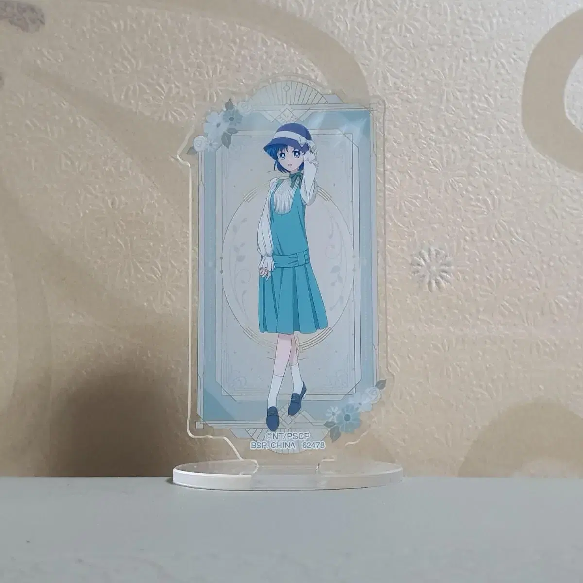 Sailor Moon Mizuno Ami acrylic stand sells