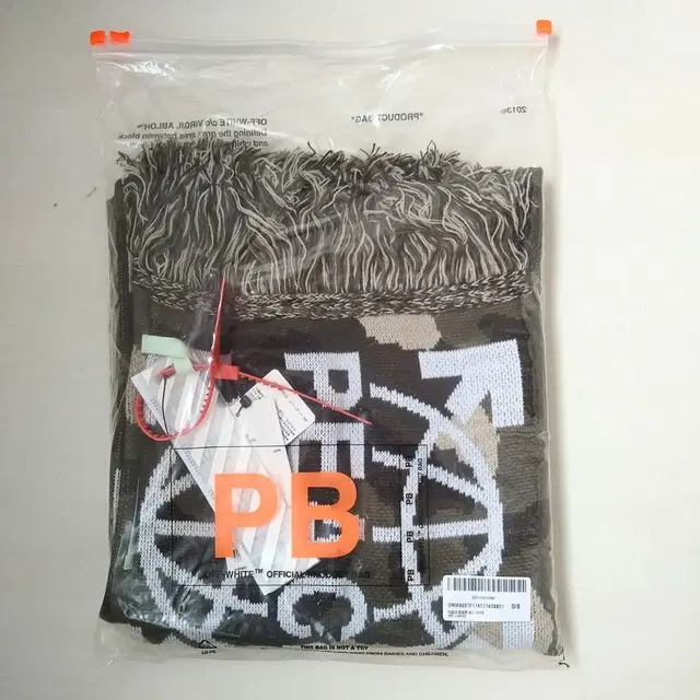 Off-White PEACE SCARF ALL OVER.오프화이트 머플러