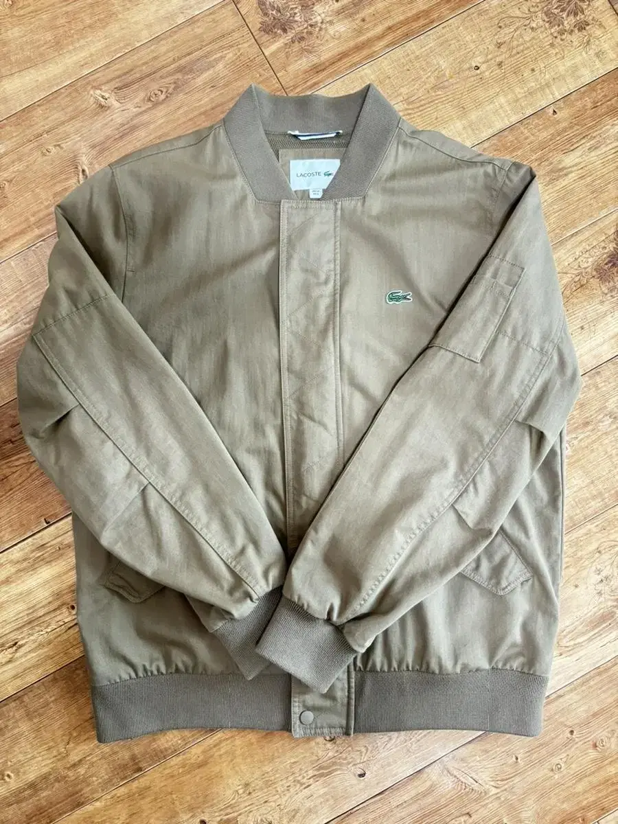 Lacoste Bomber Blooms