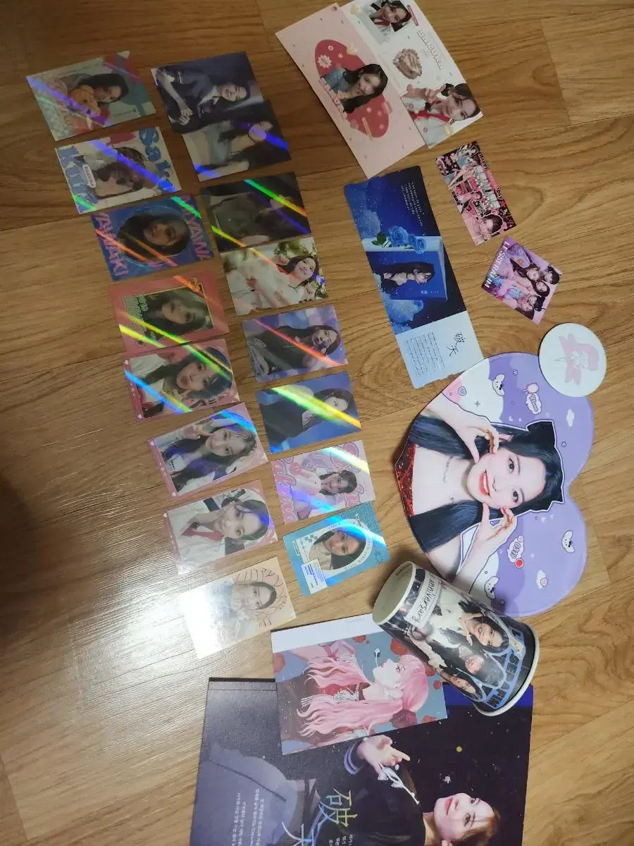 le sserafim sakura unofficial goods