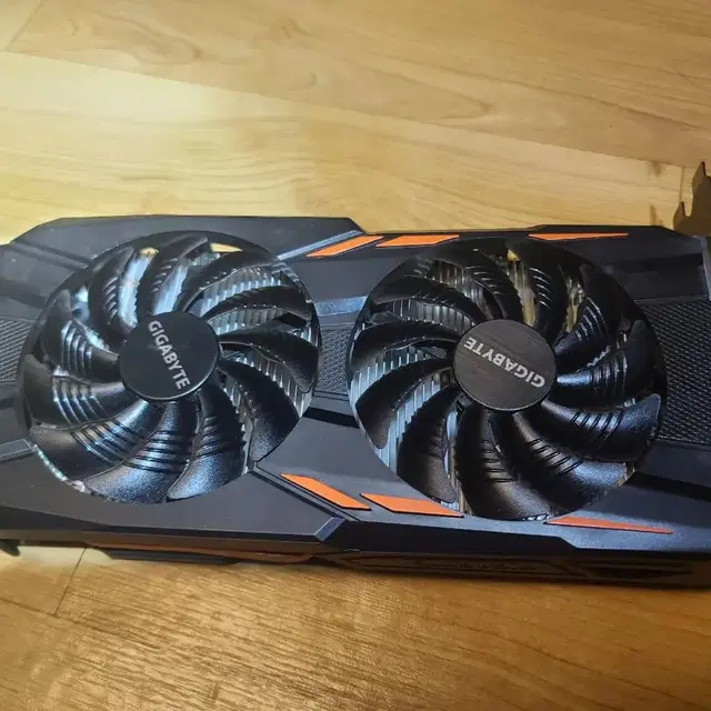 1050ti 4gb 5포트 다중모니터