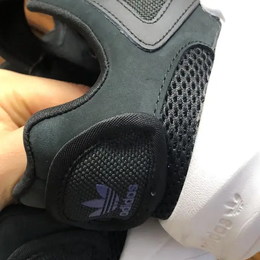 Adidas Ozelia Strap W 250