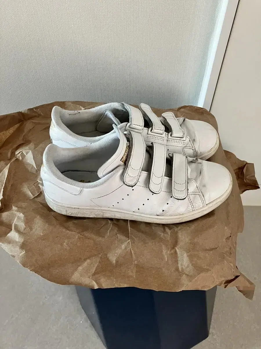 255mm / adidas stansmith