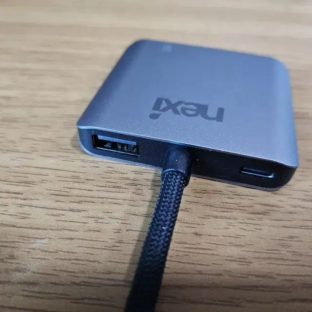 리버네트워크 4in1 USB-C(썬더볼트) DP 2포트 멀티 도킹스테이션