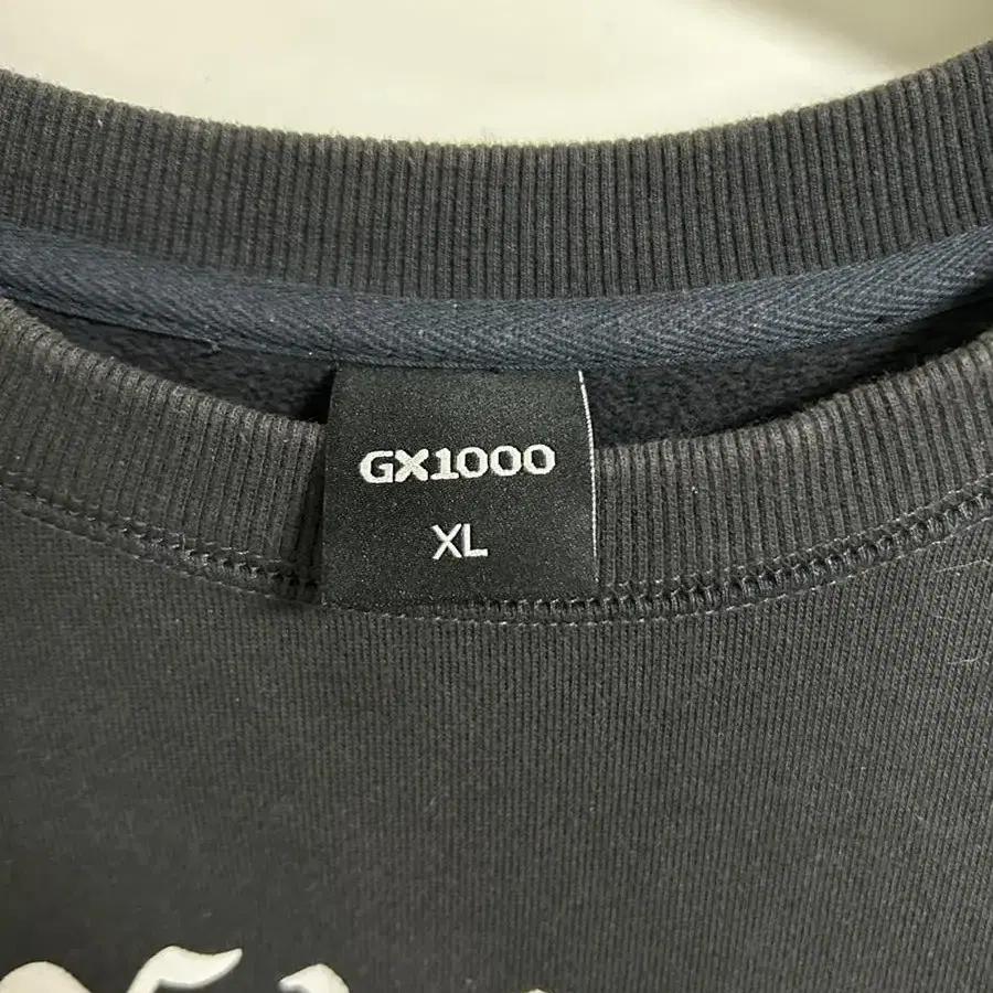 GX1000 맨투맨 (XL)