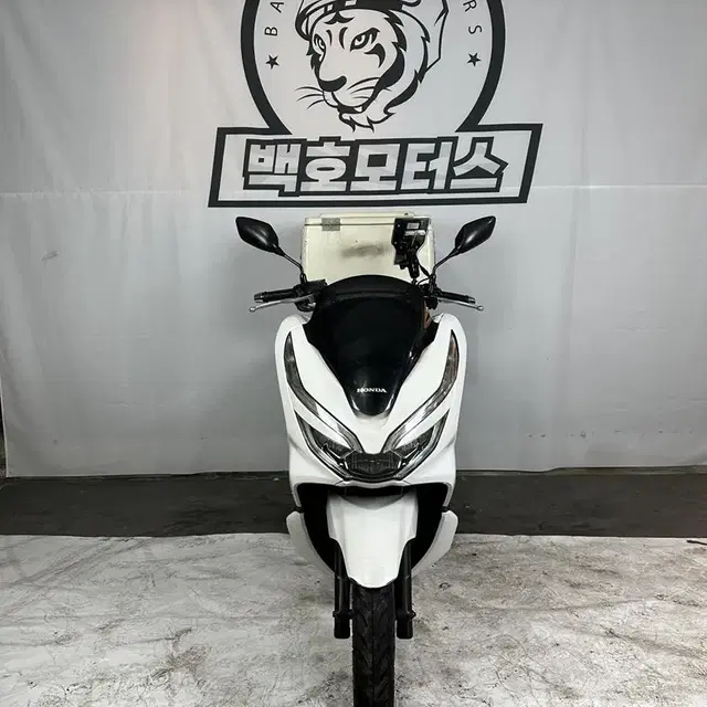 가성비 배달오토바이 20년식 pcx 깔끔한 롸이트