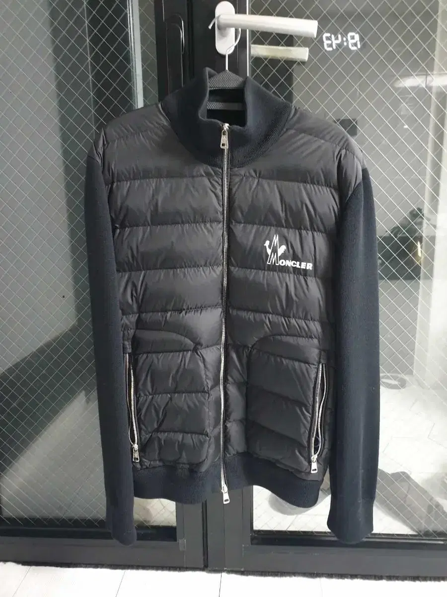 Moncler Genuine Knitted Padding XL 105