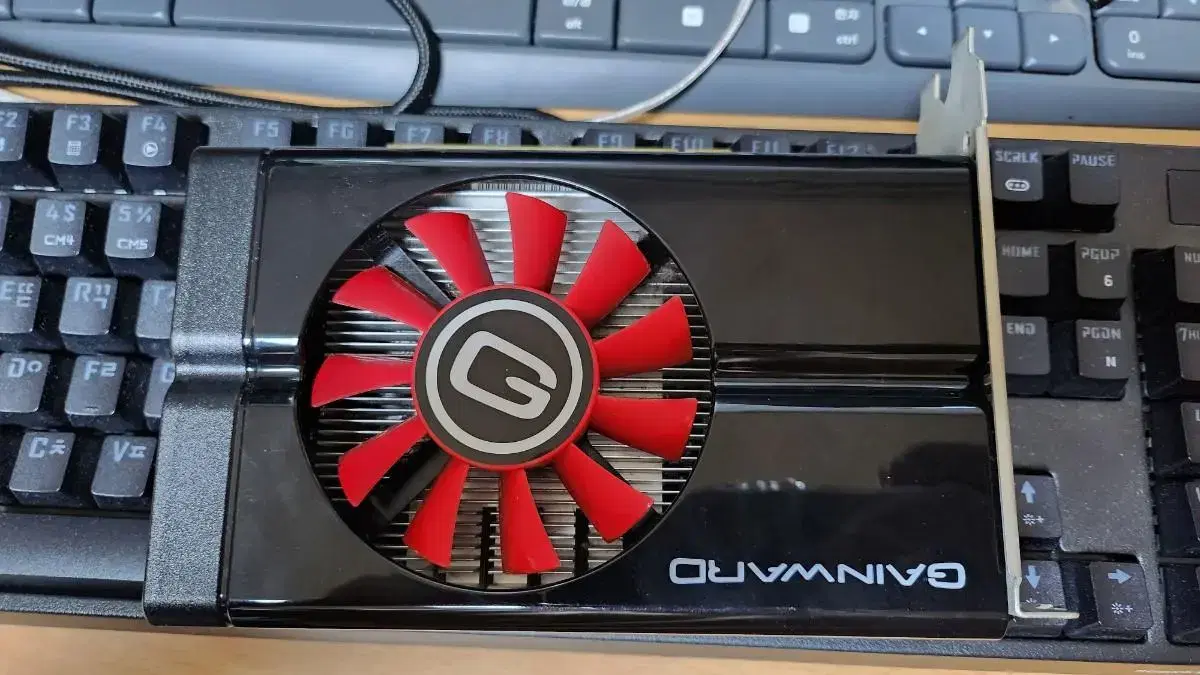 gainward gtx 750ti 2gb(gtx 1030급)