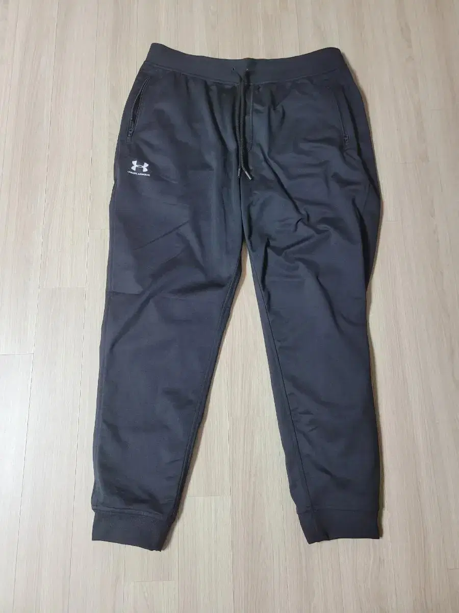 Under Armour Weak Momo Running Pants (wide loose fit)