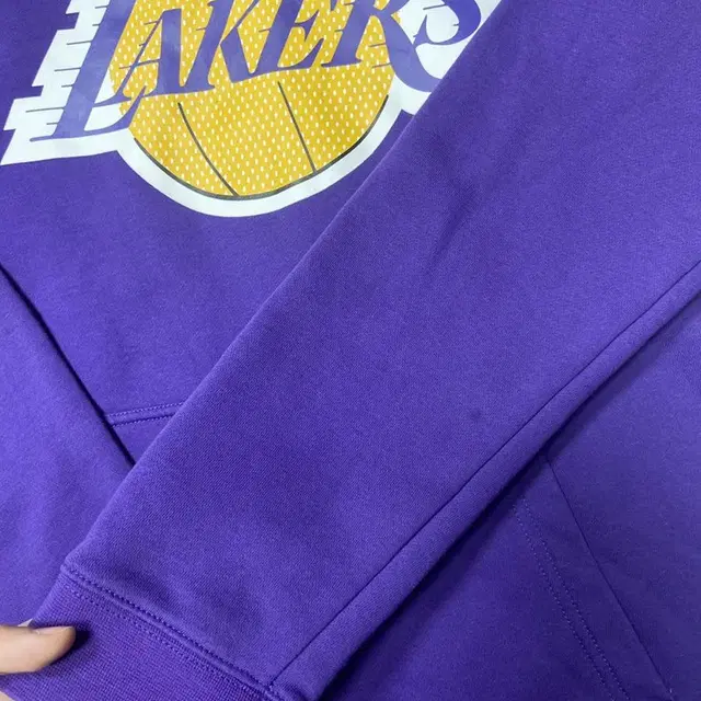 나이키 LA lakers 후드티 M