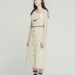 로맨틱크라운 크롭 멜빵 셋업 Overall Top / Skirt