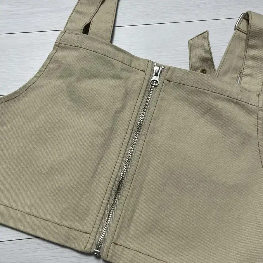 로맨틱크라운 크롭 멜빵 셋업 Overall Top / Skirt